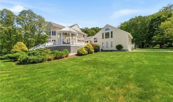 38 Gondola Ave, Jamestown, RI 02835
