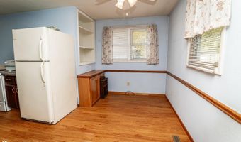 105 S Dubuque St, Albion, IA 50005