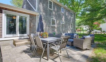 25 Claire Dr, Attleboro, MA 02703