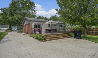 646 Dellwood Dr, Ann Arbor, MI 48103
