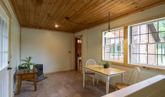 1200 Rocky Ridge Rd, Amsterdam, NY 12010