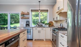 264 Fieldstone Ln, North Kingstown, RI 02874