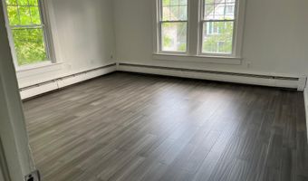 724 W Bay Ave, Barnegat, NJ 08005