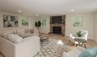 9 Northfield Rd, Amherst, NH 03031