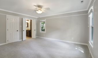 1012 New Dover Rd, Apex, NC 27502