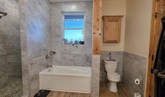 305 Snake River Dr, American Falls, ID 83211