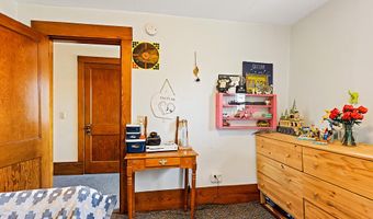 157 Riverside Dr, Augusta, ME 04330