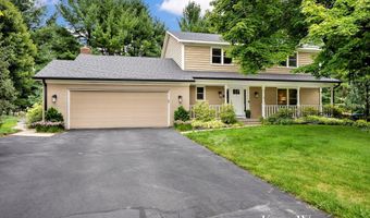 7716 Tobemory Ct SE, Ada, MI 49301