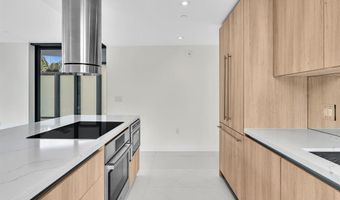 9901 W Bay Harbor Dr 304, Bay Harbor Islands, FL 33154