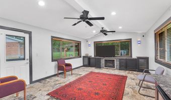 157 Romine Cir, Ballwin, MO 63011