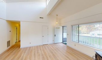 801 BROOKHAVEN Dr, Brookings, OR 97415