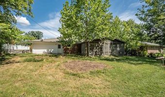 119 Smith Dr, Ballwin, MO 63011