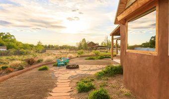 71 Calle Martinez, Arroyo Seco, NM 87514