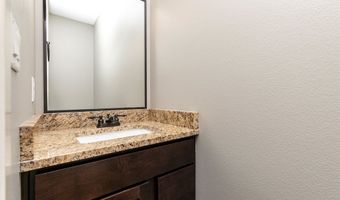 2107 NE 17th St, Ankeny, IA 50021