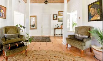 130 14th St, Apalachicola, FL 32320