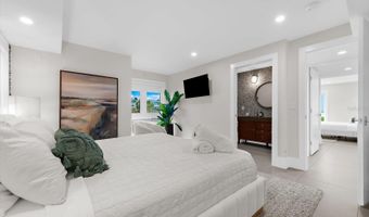 811 N SHORE Dr, Anna Maria, FL 34216