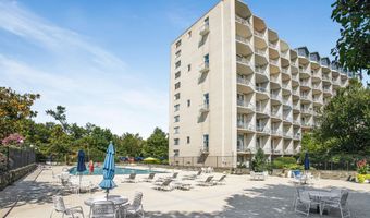 1200 N NASH St 263, Arlington, VA 22209