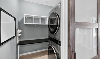 4854 EISENHOWER Ave 447, Alexandria, VA 22304