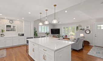 6501 STONEHAM Rd, Bethesda, MD 20817