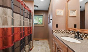 811 Yuma St, Belle Fourche, SD 57717