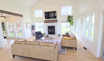 2155 S Foothill Rd, Ammon, ID 83401