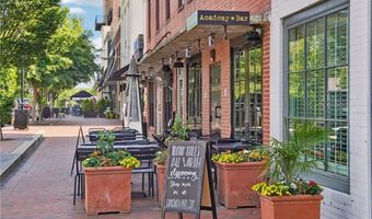 5600 Surrey Ct, Alpharetta, GA 30009