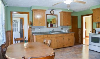 499 W River Rd, Augusta, ME 04330