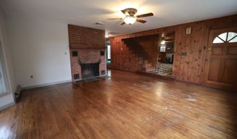 994 Limecrest Rd, Andover, NJ 07848