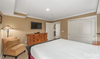 222 Bowling Park Rd, Asheville, NC 28803
