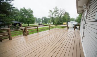631 W 8th St, Bicknell, IN 47512