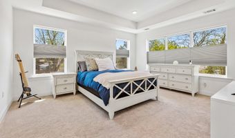 1 Melinda Ct, Bayville, NJ 08721