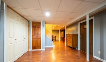 34 Dearborn Dr, East Providence, RI 02915