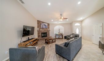 13546 Rincon Rd, Apple Valley, CA 92308