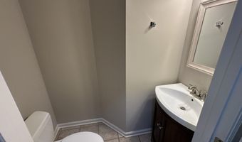 1748 Town Home Dr, Apex, NC 27502