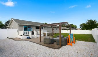 32 Edison St, Bayville, NJ 08721