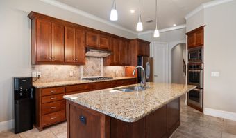 14737 Stanford Ct, Addison, TX 75254