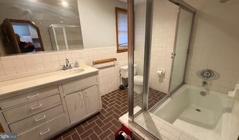 43 S MAIN St, Allentown, NJ 08501