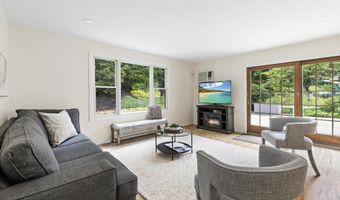 140 Idlebrook Ln, Aberdeen, NJ 07747
