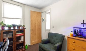 134 Duke St, East Greenwich, RI 02818
