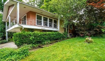 821 Cliffside Dr, Akron, OH 44313