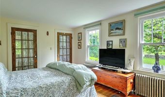 15 S Of Commons Rd, Little Compton, RI 02837