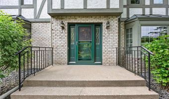 1724 Chatham Ave, Arden Hills, MN 55112