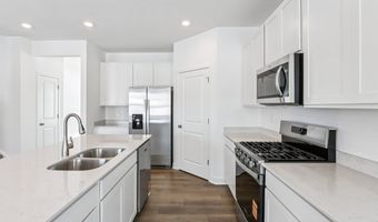 8080 Wesleyan Dr, Avon, IN 46123