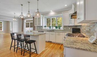 4 Aspenwood, Avon, CT 06001