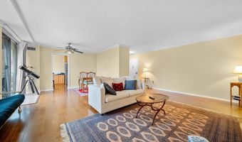 501 SLATERS Ln 402, Alexandria, VA 22314