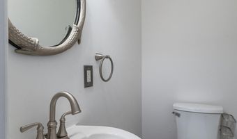 27 Gibraltar Ct, Barnegat, NJ 08005