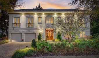 4744 34TH St N, Arlington, VA 22207