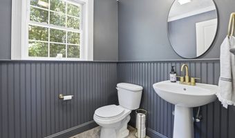 37 Hemlock Dr, Ayer, MA 01432