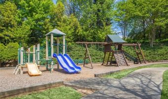 2335 Winthrope Way Dr, Alpharetta, GA 30009