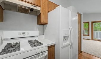 1953 N Coldspring Rd, Arlington Heights, IL 60004